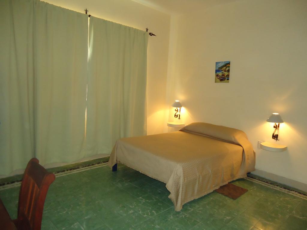 Hotel Suites Córdoba חדר תמונה
